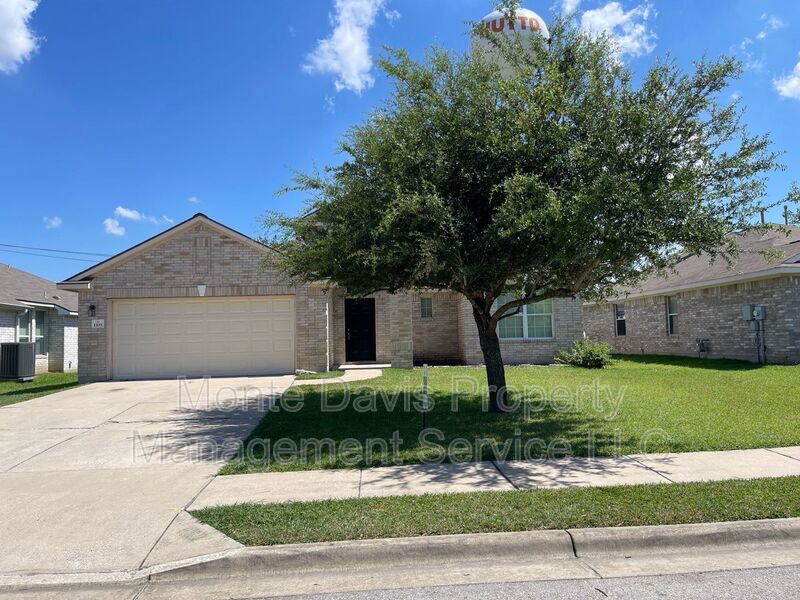 Hutto House: 1108 Delia Chappa Lane
