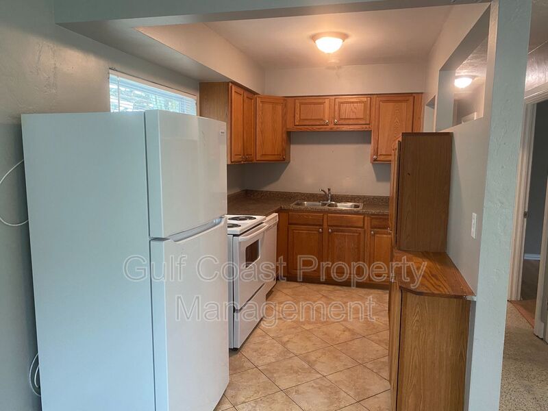 716 69th Avenue West Bradenton FL 34207 - Photo 4