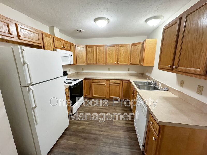 Mill Hall Condo: 253 Main St