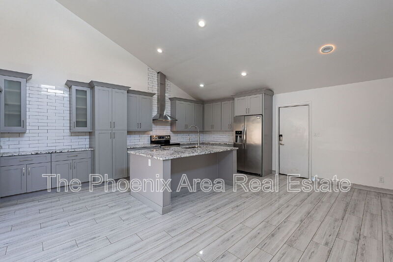 Scottsdale House: 9128 E Gelding Dr