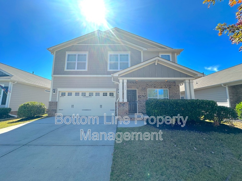 Moorseville House: 137 Willow Valley Dr