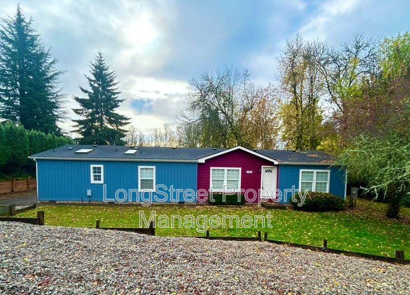 Albany House: 2520 NW Robinhood St