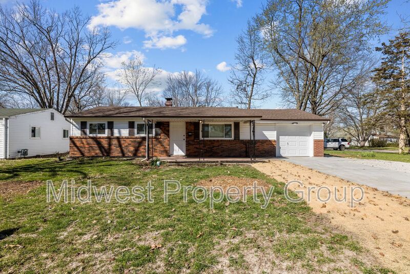 Wentzville House: 1421 Vero Drive