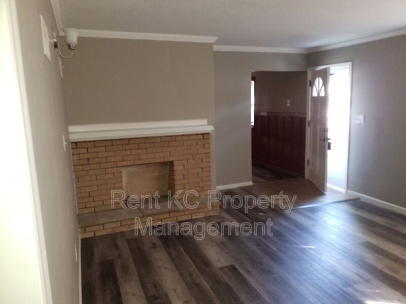 Kansas City House: 4608 Ridgeway Ave