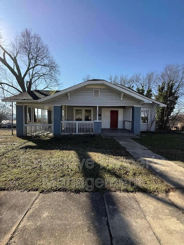 Birmingham House: 2223 28th Street