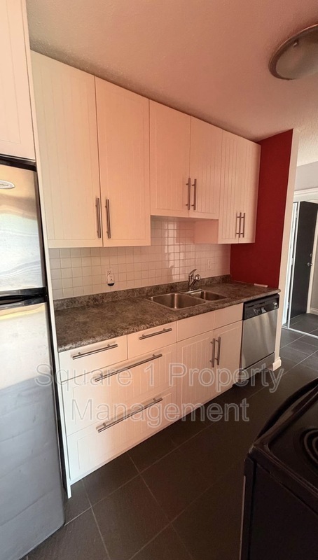 Edmonton Condo: 10255 117 St