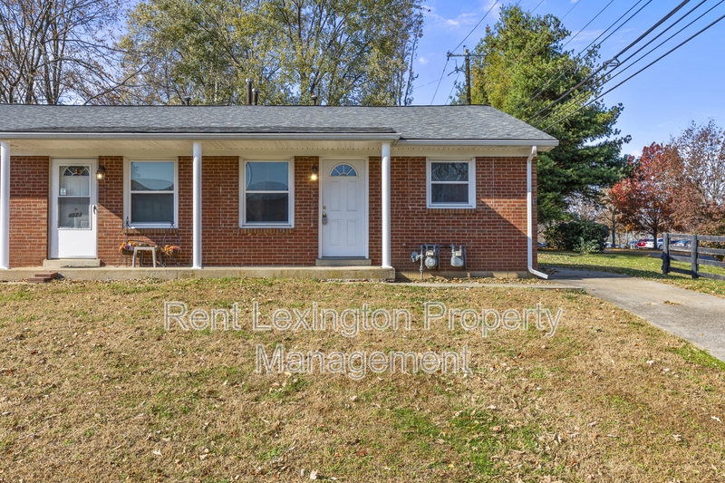 Lexington House: 4021 Victoria Way