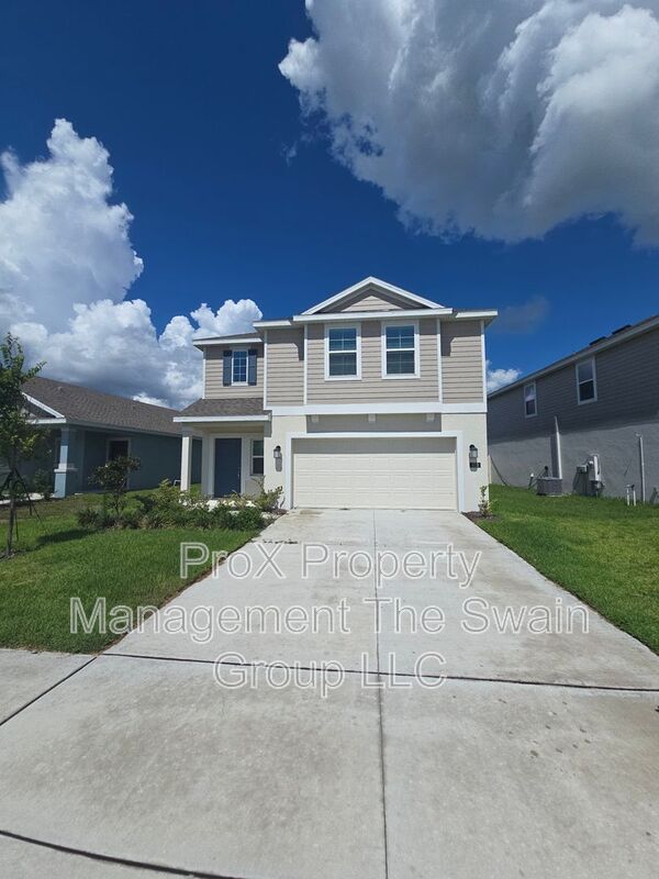 Winter Haven House: 633 Reggie Rd