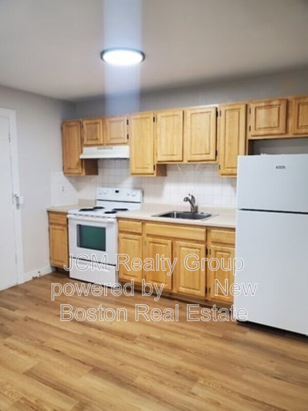 Boston:Mattapan Condo: 700 Cummins Highway
