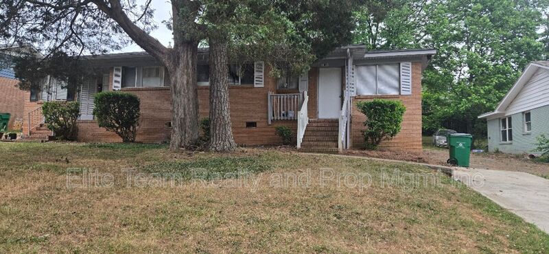 Charlotte Condo: 1803 Darbrook Dr