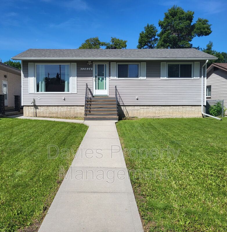 Edmonton House: 12824 103 Street NW