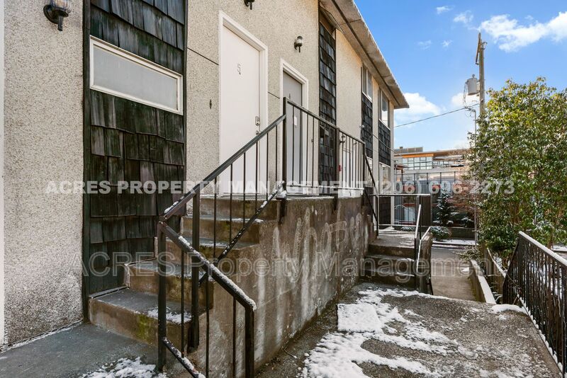 Seattle House: 2034 NW 57th St