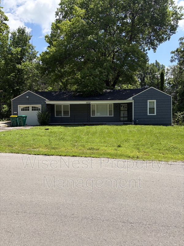 Kansas City House: 2725 North 47th Terrace