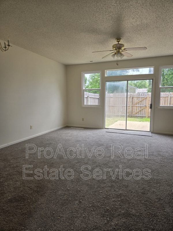 Virginia Beach House: 843 Old Clubhouse Rd