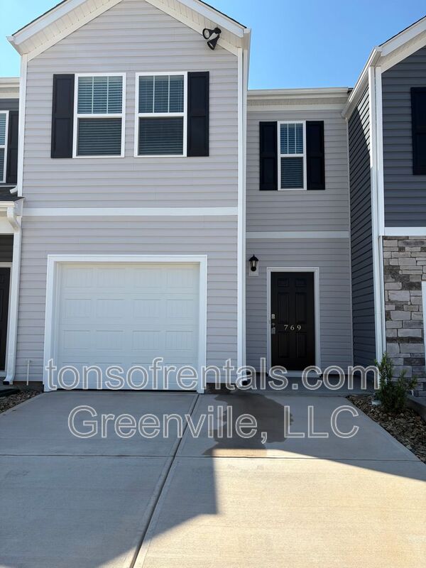Greer Townhome: 769 Embark Circle