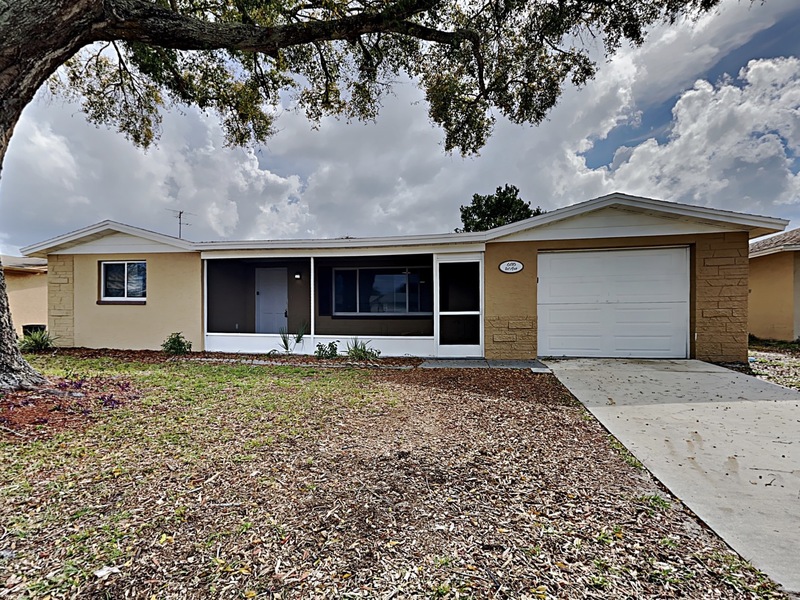 New Port Richey House: 6116 1st Ave
