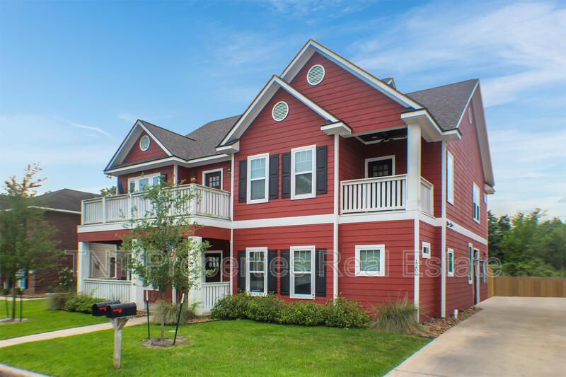 College Station Condo: 1200 Oney Hervey Drive