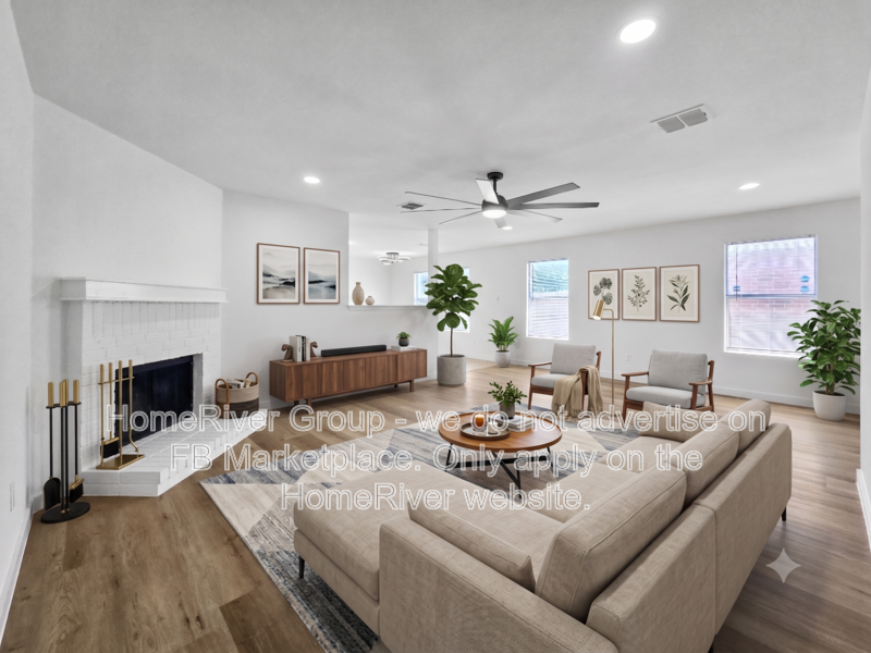 Fort Worth House: 4261 Meadowknoll Dr