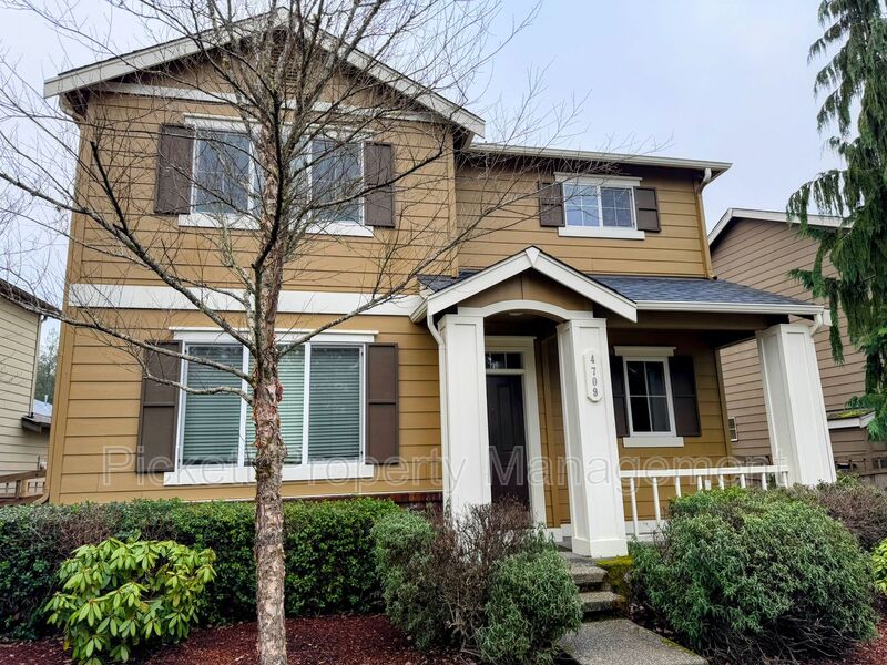 Port Orchard House: 4709 Strathmore Circle SW