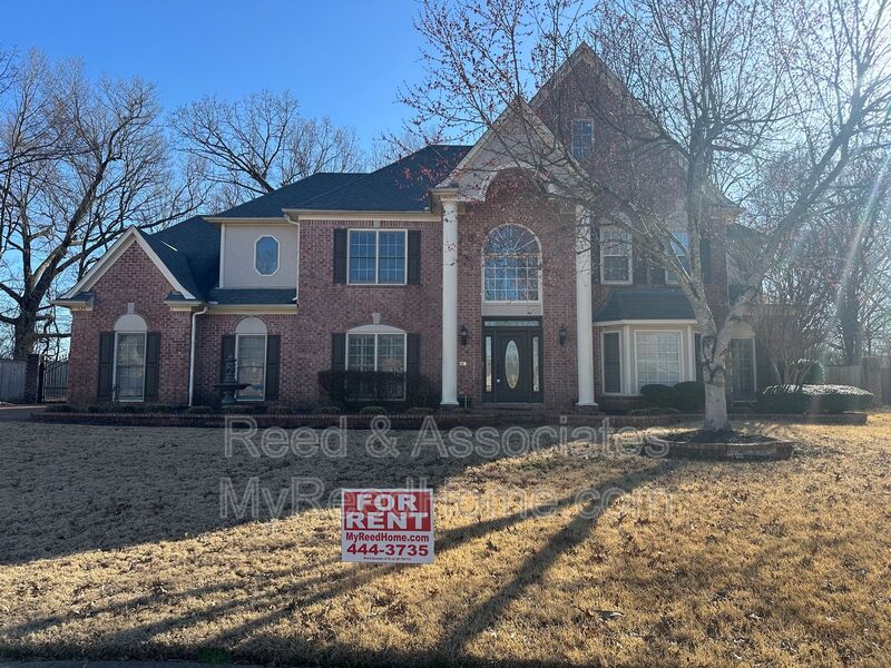 Collierville House: 525 Chickasaw Land Way