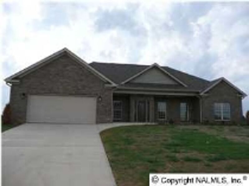 Hazel Green Condo: 132 Meadowridge Dr