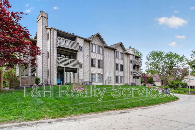 Indianapolis Condo: 2971 Horseshoe Bend Drive