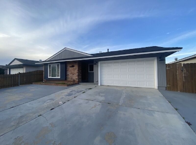 San Diego House: 1810 Thelborn Way