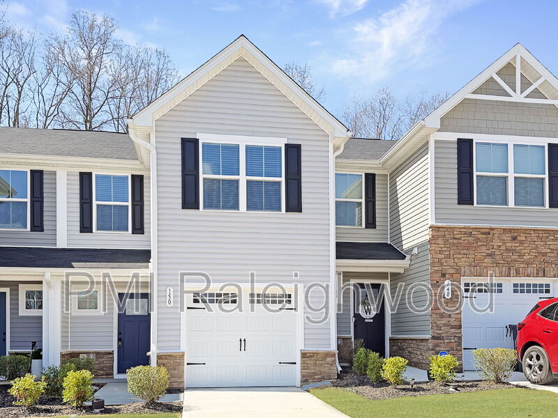 Sanford Townhome: 150 Elyse Overlook Loop