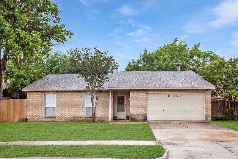 The Colony House: 5308 Gates Drive