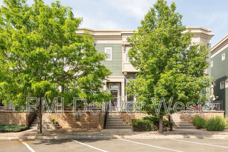 Commerce City House: 9369 Longs Peak Dr