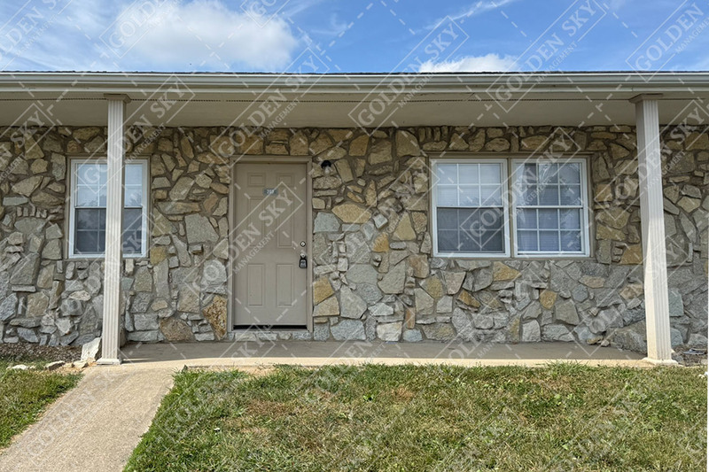Muncie Condo: 203 South Keystone Circle - 203
