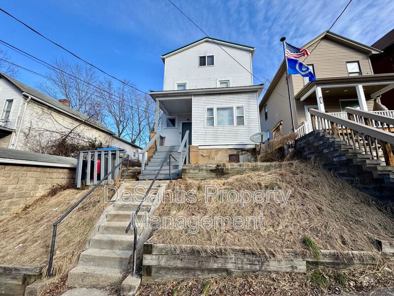 Verona Condo: 409 North Avenue