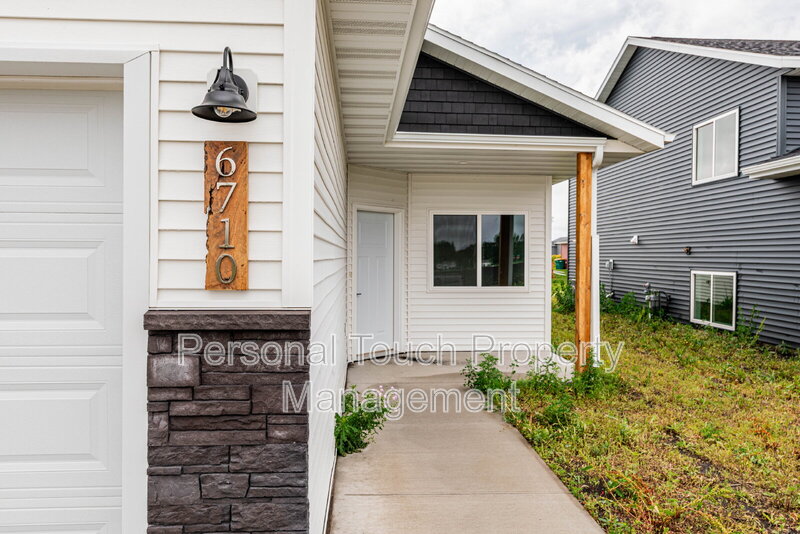 Horace House: 6710 68th Street South