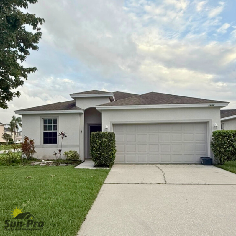 Port Orange House: 1932 Cove Point Road