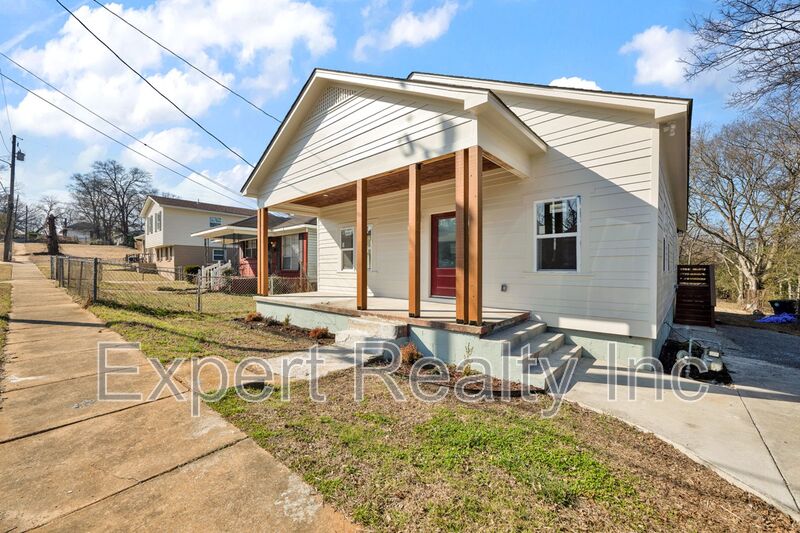 Birmingham House: 1720 34th Pl N