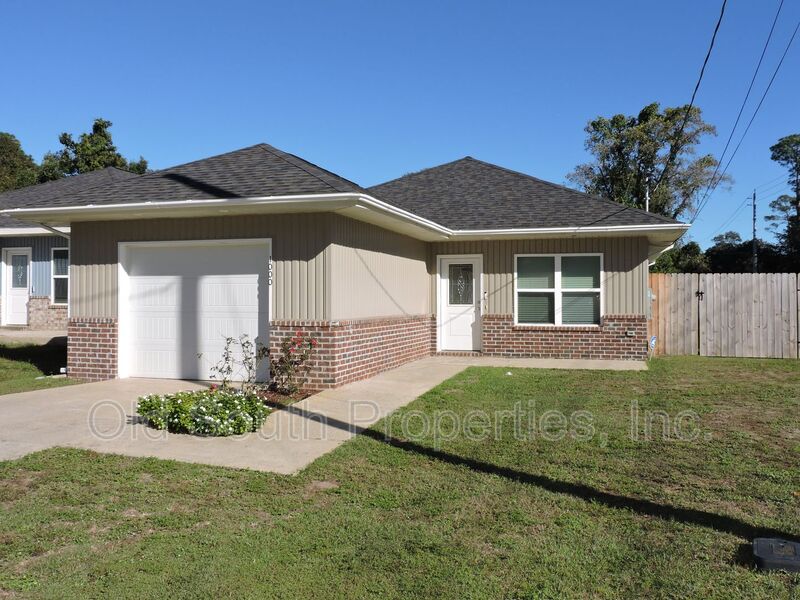 Pensacola House: 1000 Polk Ave