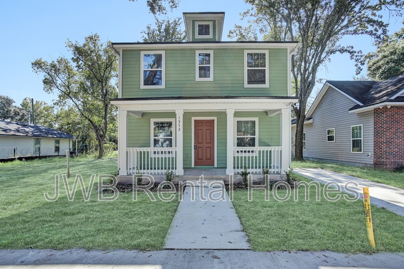 Jacksonville House: 1372 Prince St