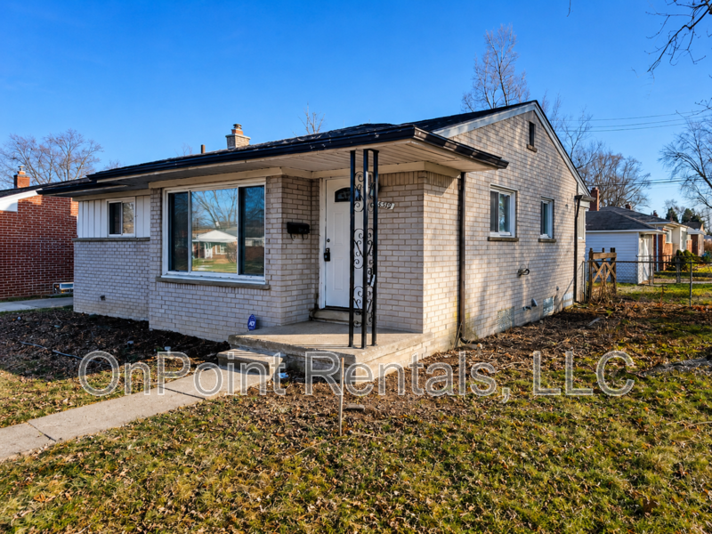 Redford Charter Township House: 26539 Clarita Street