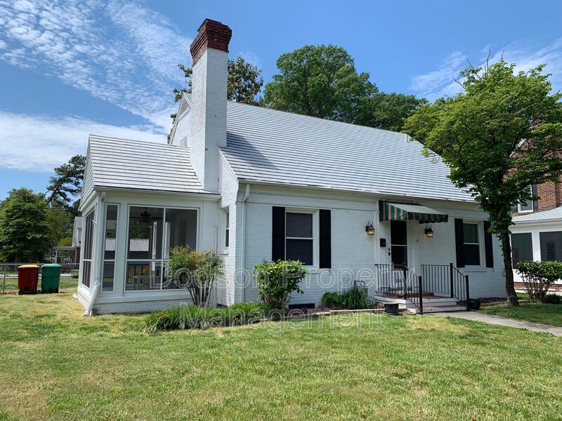 Request a Viewing for 1662 Monticello St Tenant Turner