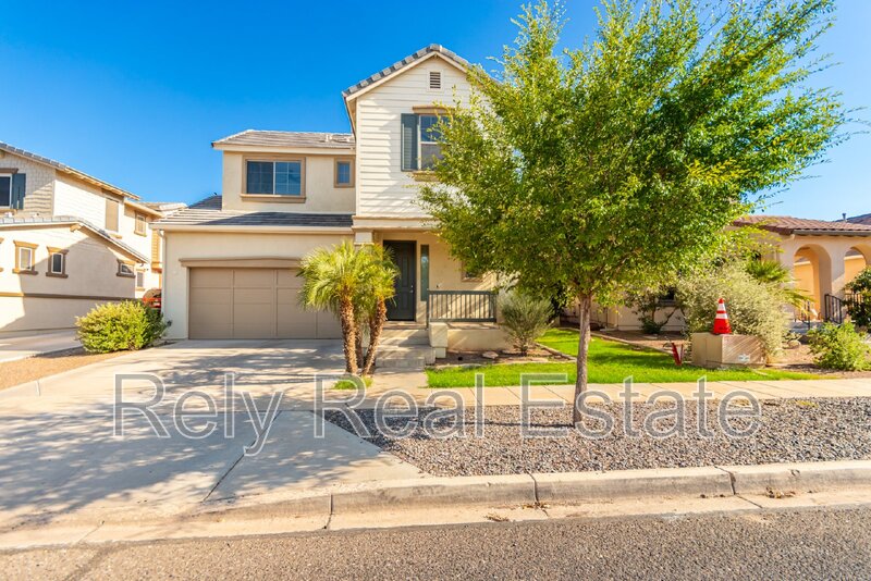 Surprise House: 15315 West Wethersfield Road