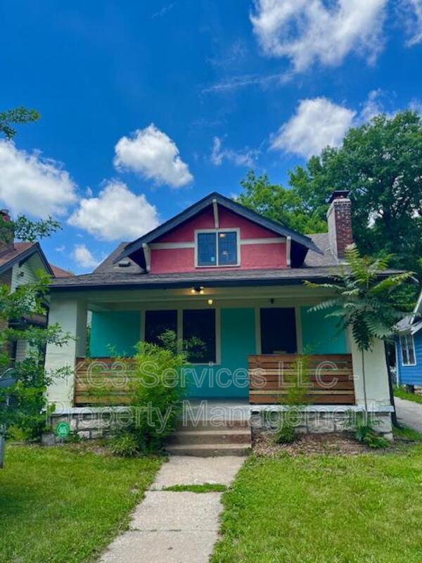 Kansas City House: 5842 Euclid Ave