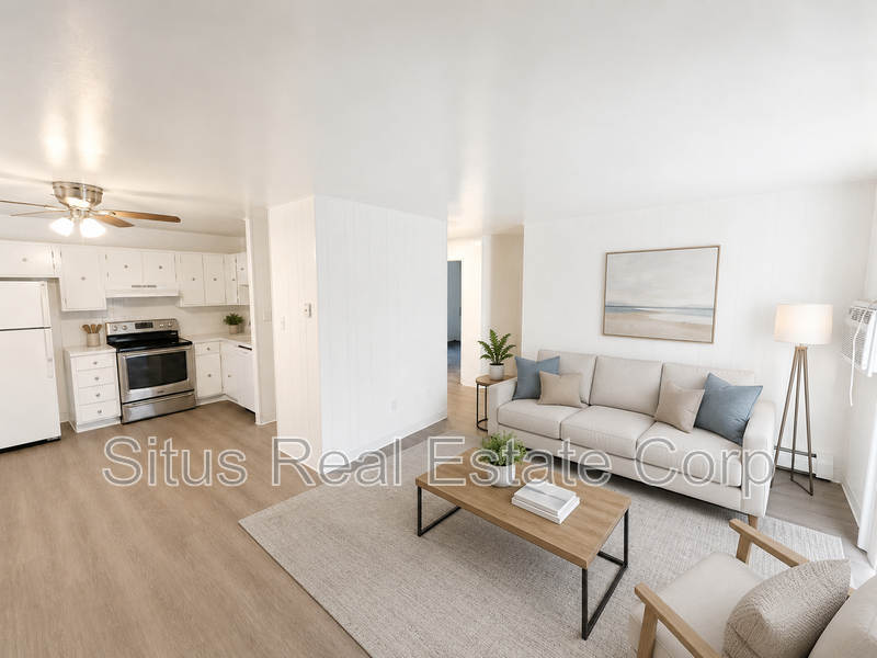 Lakewood House: 1330 Zephyr St.