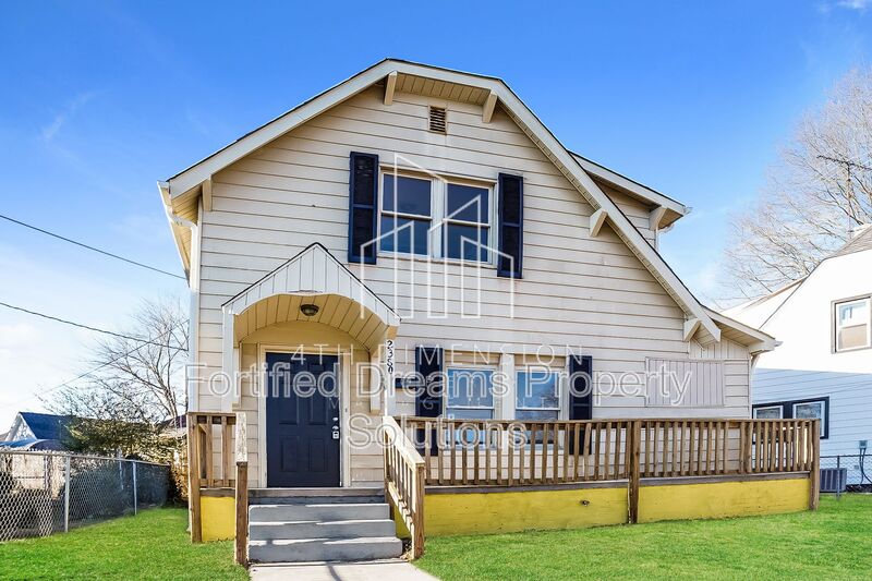 Winston-Salem House: 2380 Okalina Avenue