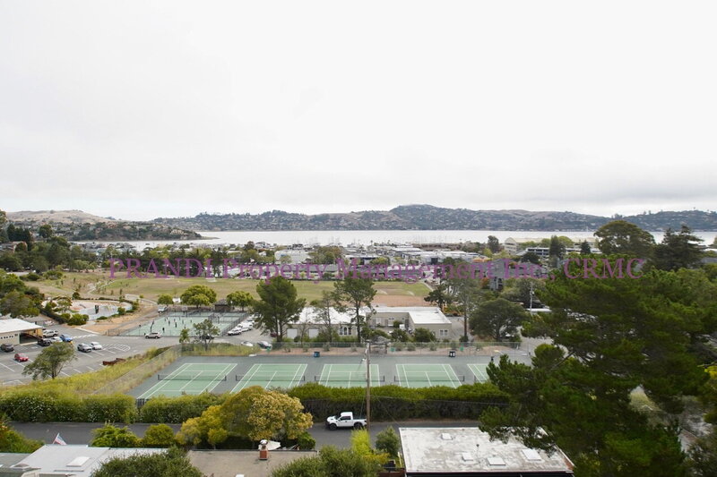 Sausalito Condo: 126 Lower Anchorage Rd