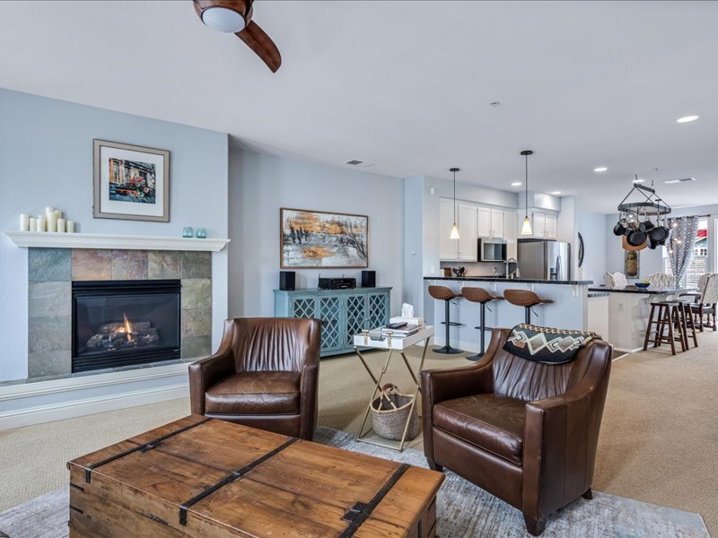 Windsor Condo: 125 Johnson street