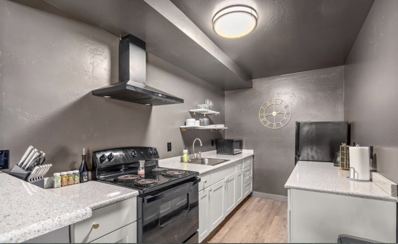 Coeur d'Alene Condo: 219 East Coeur D'Alene Lake Drive - 11
