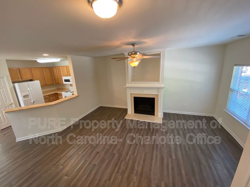 Charlotte Townhome: 8622 Twined Creek Lane