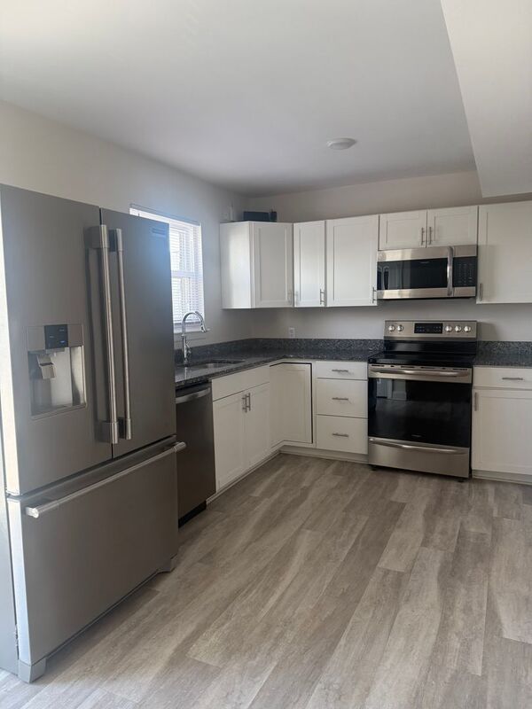 Charlottesville House: 1000 Monticello Road