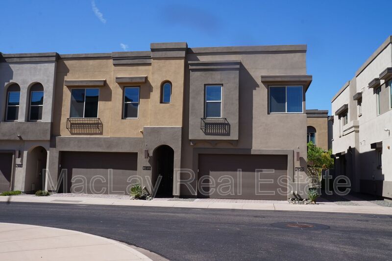 Scottsdale House: 7496 E Via De Luna