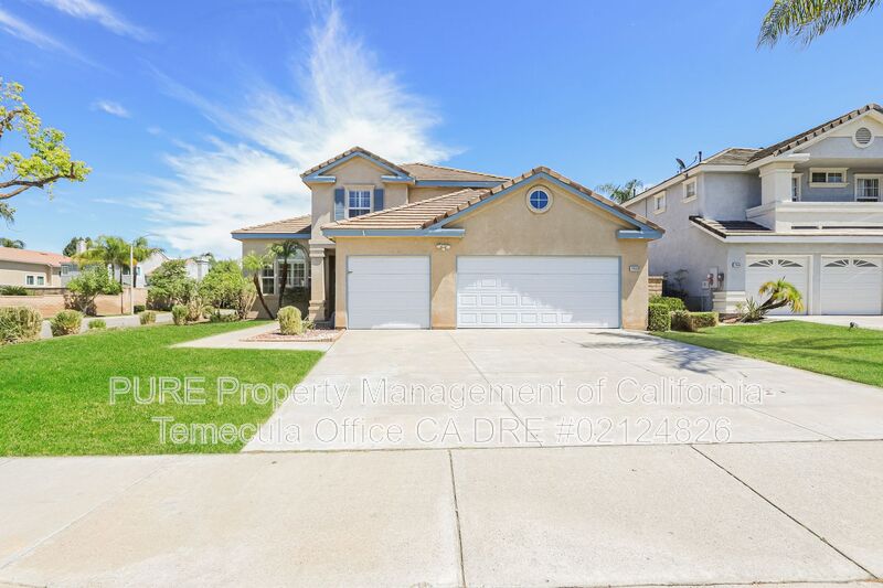 Murrieta House: 24660 Lincoln Ave